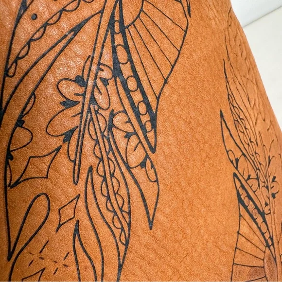 HOBO Inked Hide Collector’s Edition 2018 Feathers Convertible Backpack Bag Purse - Picture 4 of 16